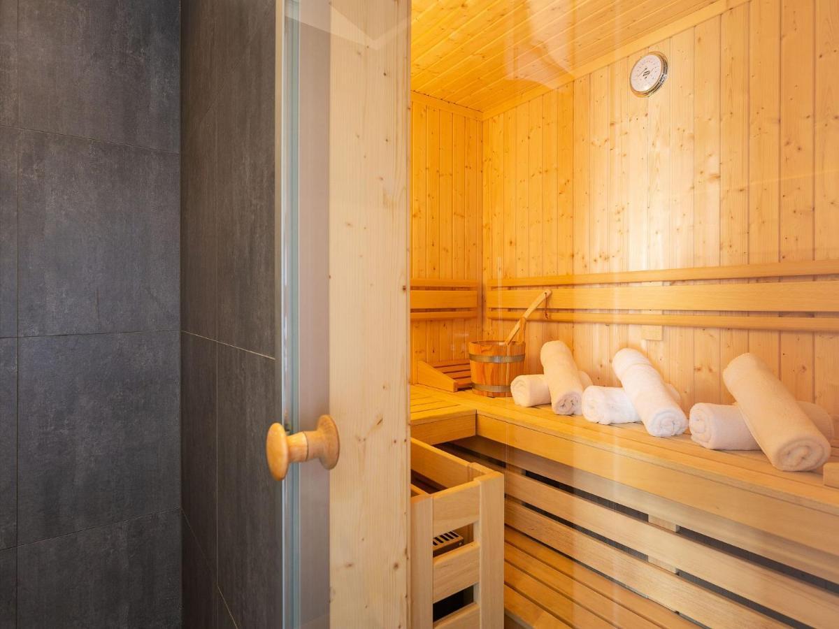 Reetland Am Meer - Premium Reetdachvilla Mit 3 Schlafzimmern, Sauna Und Kamin E05 Dranske Extérieur photo